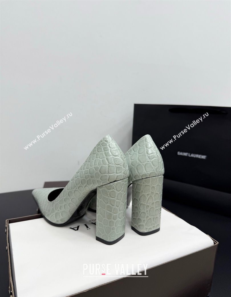Alaia Pointy Toe Pumps 9cm with Block Heel in Crocodile Embossed Leather Light Green 2025 (KER-251029105)