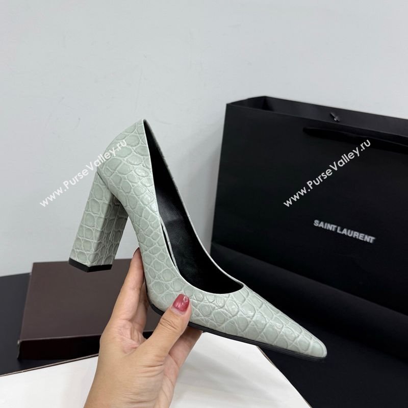 Alaia Pointy Toe Pumps 9cm with Block Heel in Crocodile Embossed Leather Light Green 2025 (KER-251029105)