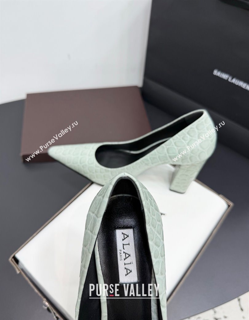 Alaia Pointy Toe Pumps 9cm with Block Heel in Crocodile Embossed Leather Light Green 2025 (KER-251029105)