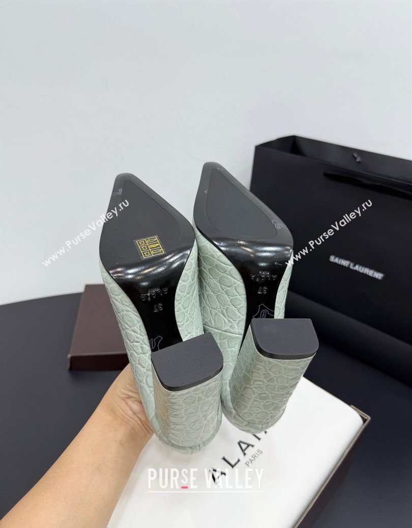 Alaia Pointy Toe Pumps 9cm with Block Heel in Crocodile Embossed Leather Light Green 2025 (KER-251029105)