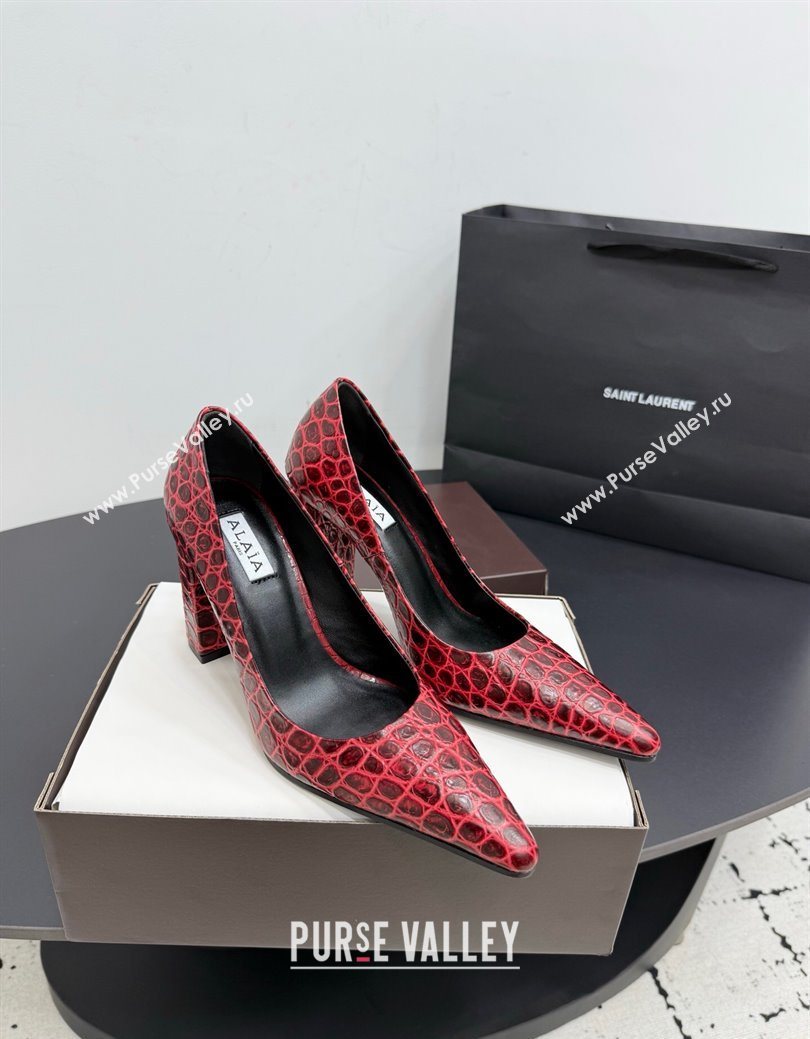 Alaia Pointy Toe Pumps 9cm with Block Heel in Crocodile Embossed Leather Red 2025 (KER-251029106)