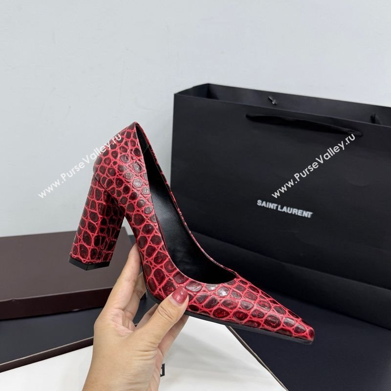 Alaia Pointy Toe Pumps 9cm with Block Heel in Crocodile Embossed Leather Red 2025 (KER-251029106)