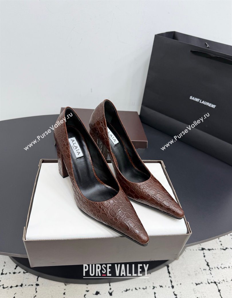 Alaia Pointy Toe Pumps 9cm with Block Heel in Crocodile Embossed Leather Dark Brown 2025 (KER-251029107)