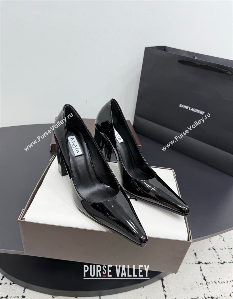Alaia Pointy Toe Pumps 9cm with Block Heel in Patent Leather Black 2025 (KER-251029108)