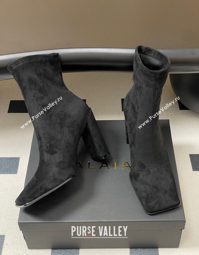 Alaia Square Heel Ankle Boots 10cm in Suede Black 2025 AL102905 (MD-251029123)