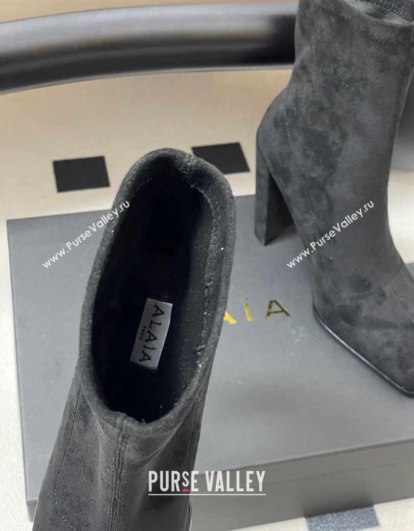 Alaia Square Heel Ankle Boots 10cm in Suede Black 2025 AL102905 (MD-251029123)