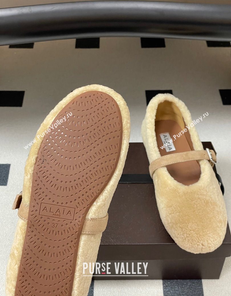 Alaia Ballet Flats in Shearling Wool Beige 2025 AL102911 (MD-251029148)