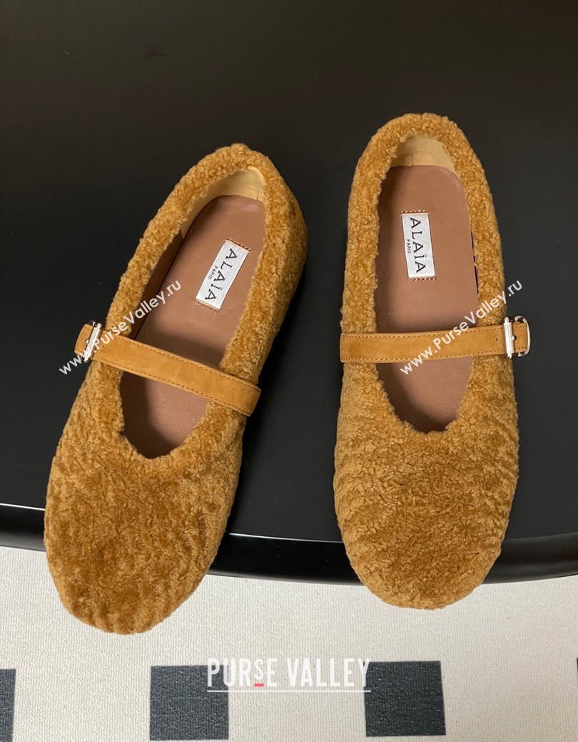 Alaia Ballet Flats in Shearling Wool Yellow 2025 AL102911 (MD-251029151)