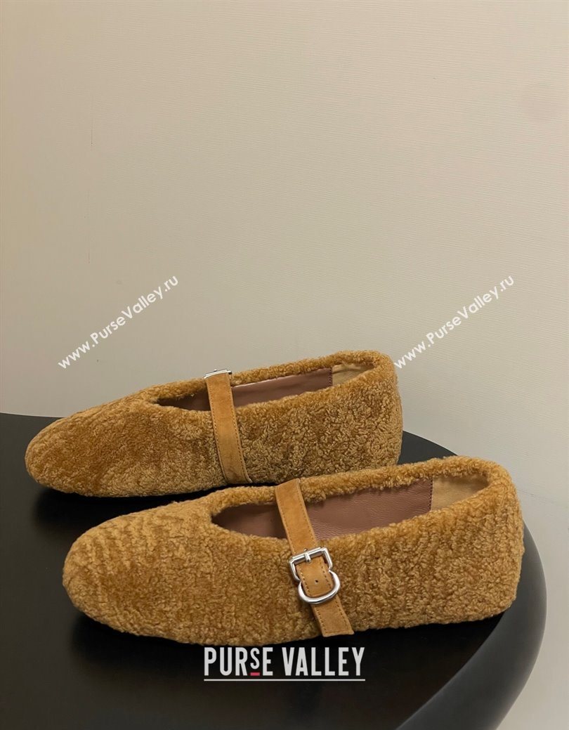 Alaia Ballet Flats in Shearling Wool Yellow 2025 AL102911 (MD-251029151)