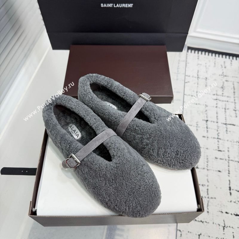 Alaia Ballet Flats in Shearling Wool Grey 2025 AL120901 (KER-251209007)