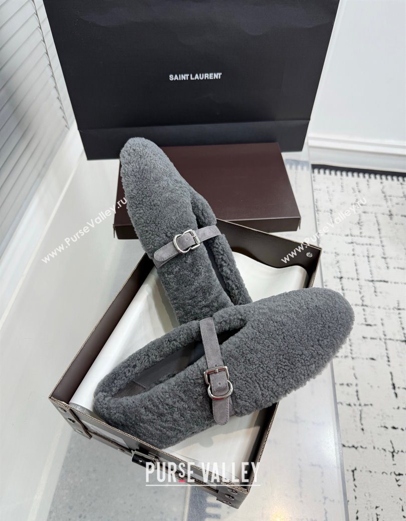 Alaia Ballet Flats in Shearling Wool Grey 2025 AL120901 (KER-251209007)