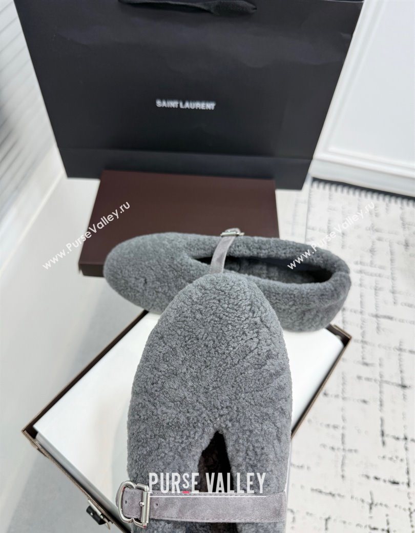 Alaia Ballet Flats in Shearling Wool Grey 2025 AL120901 (KER-251209007)