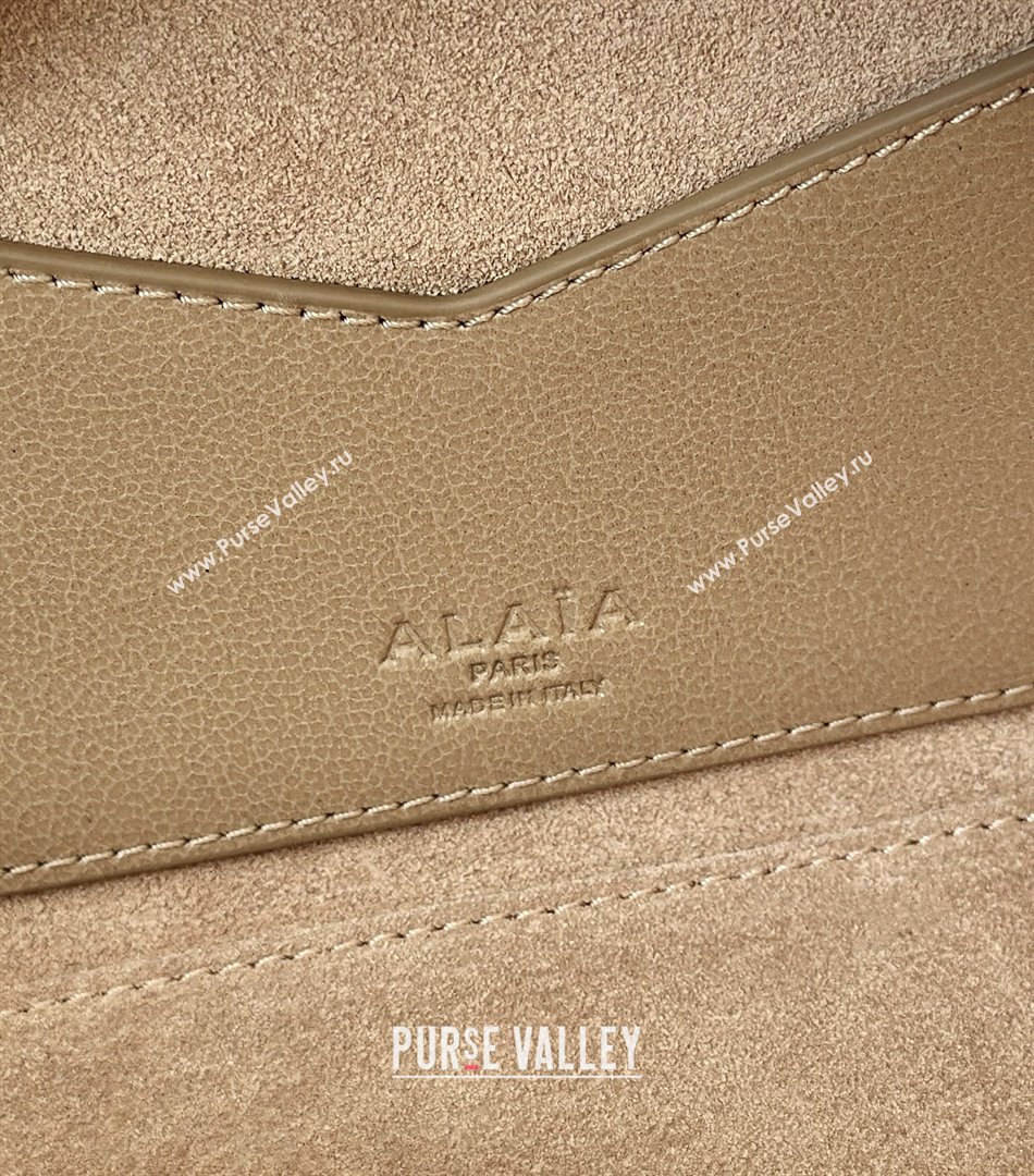 Alaia Le Tecket Medium Long Shoulder bag in Suede Beige 2026 8815M (CL-260409123)