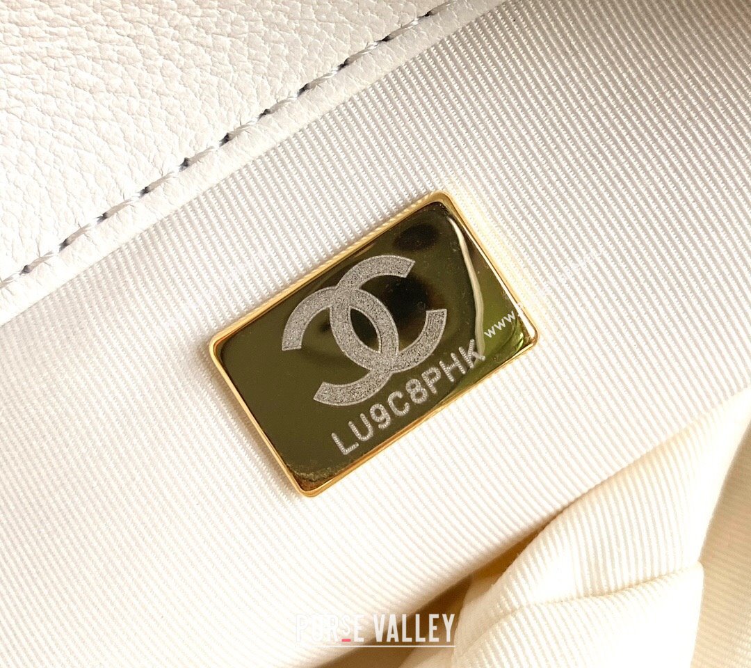 Chanel 19 Shiny Lambskin Small Flap Bag AS1160 White 2025 0813 (YD-250813047)
