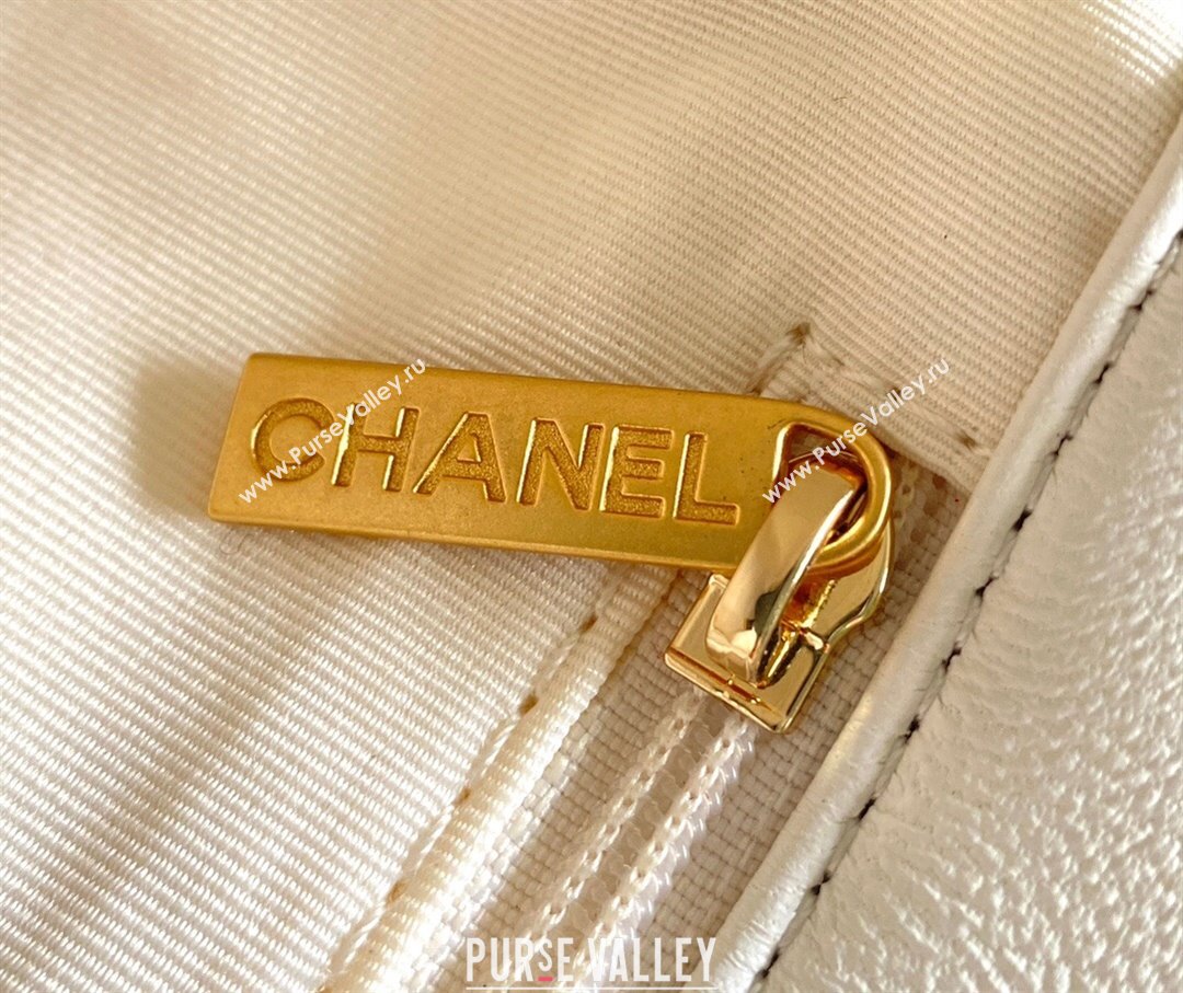 Chanel 19 Shiny Lambskin Small Flap Bag AS1160 White 2025 0813 (YD-250813047)