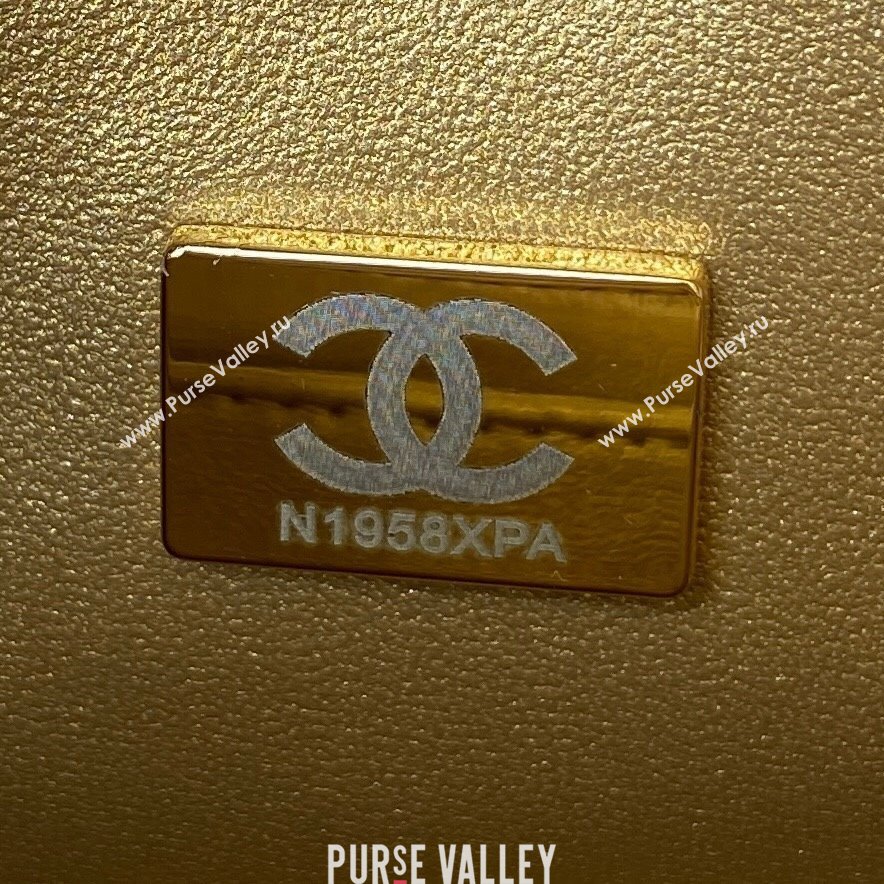 Chanel Lambskin Small Flap Bag with Gold-Tone Metal Ball AS1787 Pale Pink 2024 (yezi-240517117)