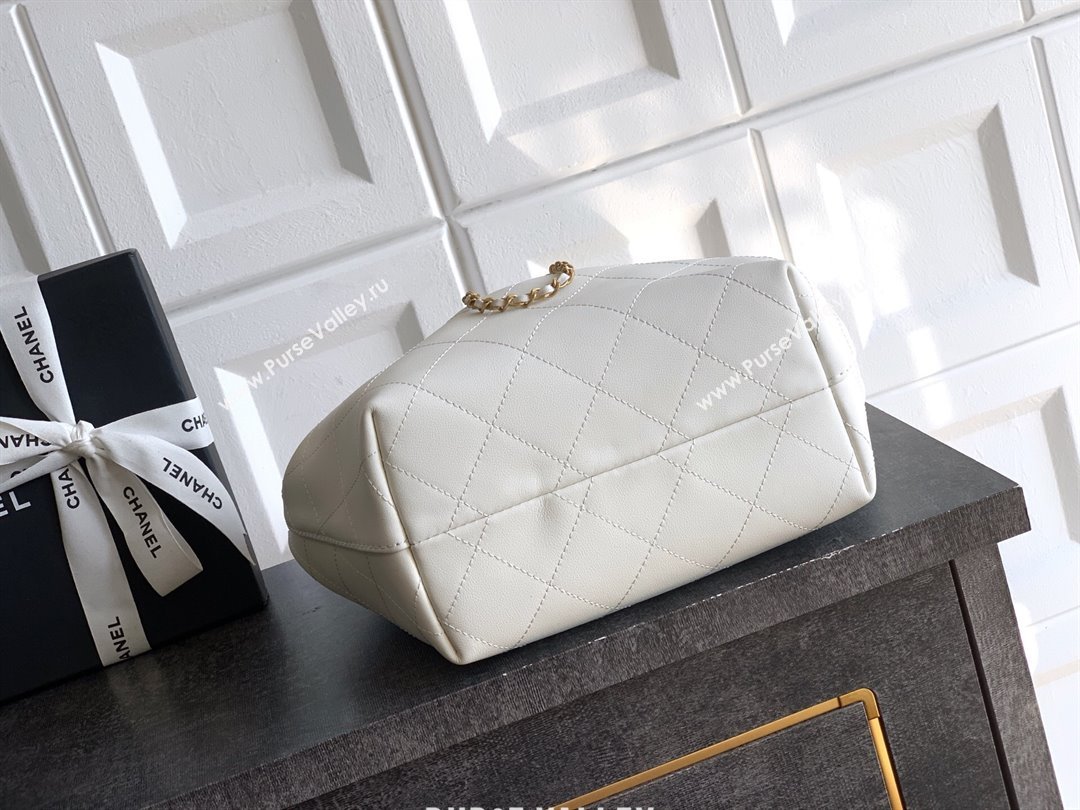 Chanel Calfskin Leather Hobo Handbag White 2025 AS5976 (yezi-251127098)