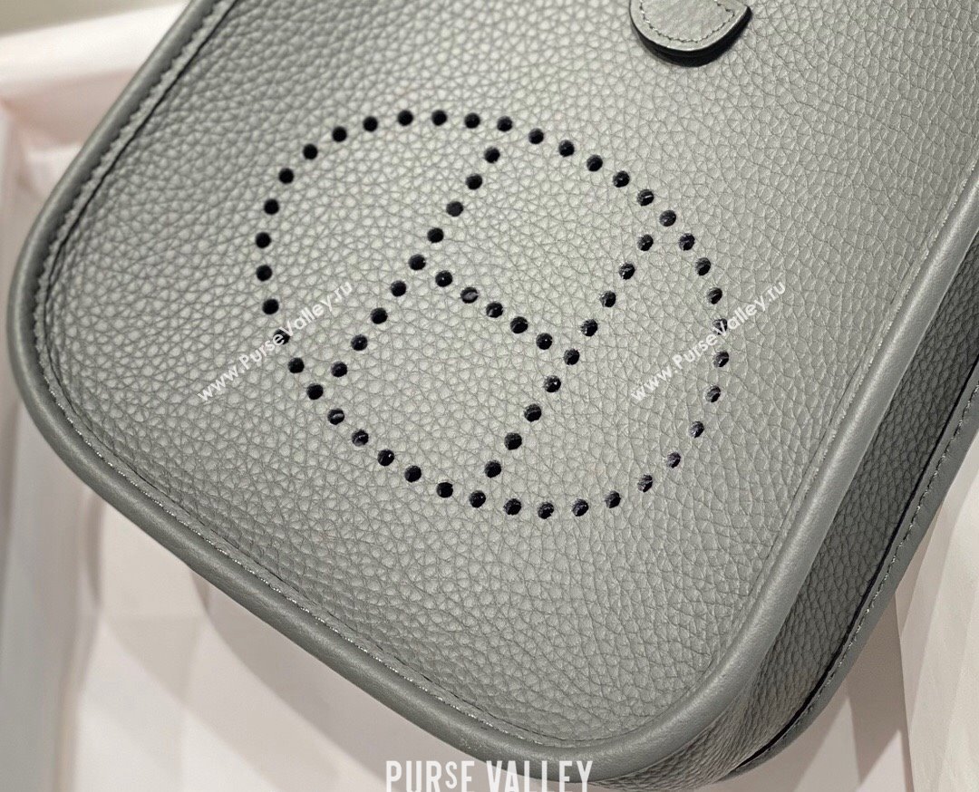 Hermes Evelyne Mini Bag 18cm in Togo Calfskin Cloud Grey 2025 0118 (FL-250118032)