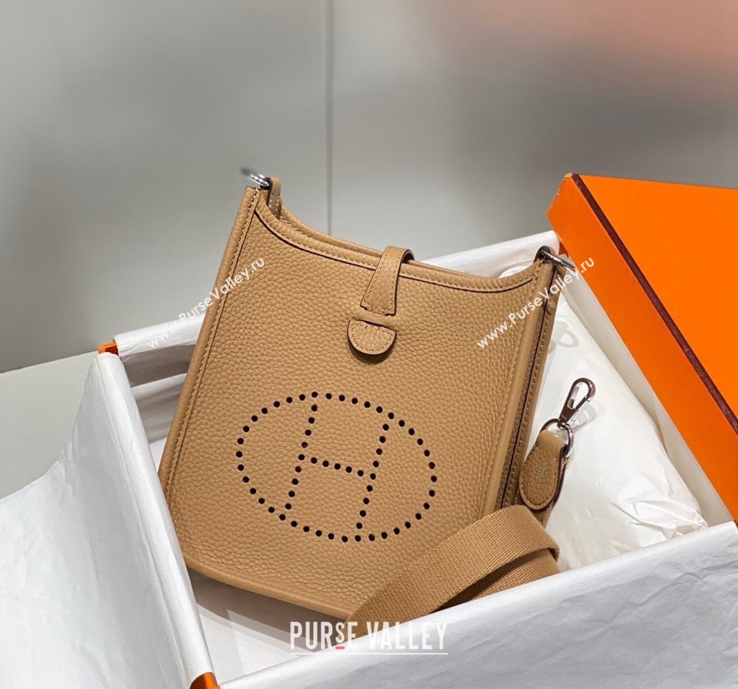 Hermes Evelyne Mini Bag 18cm in Togo Calfskin Milky Tea 2025 0118 (FL-250118031)