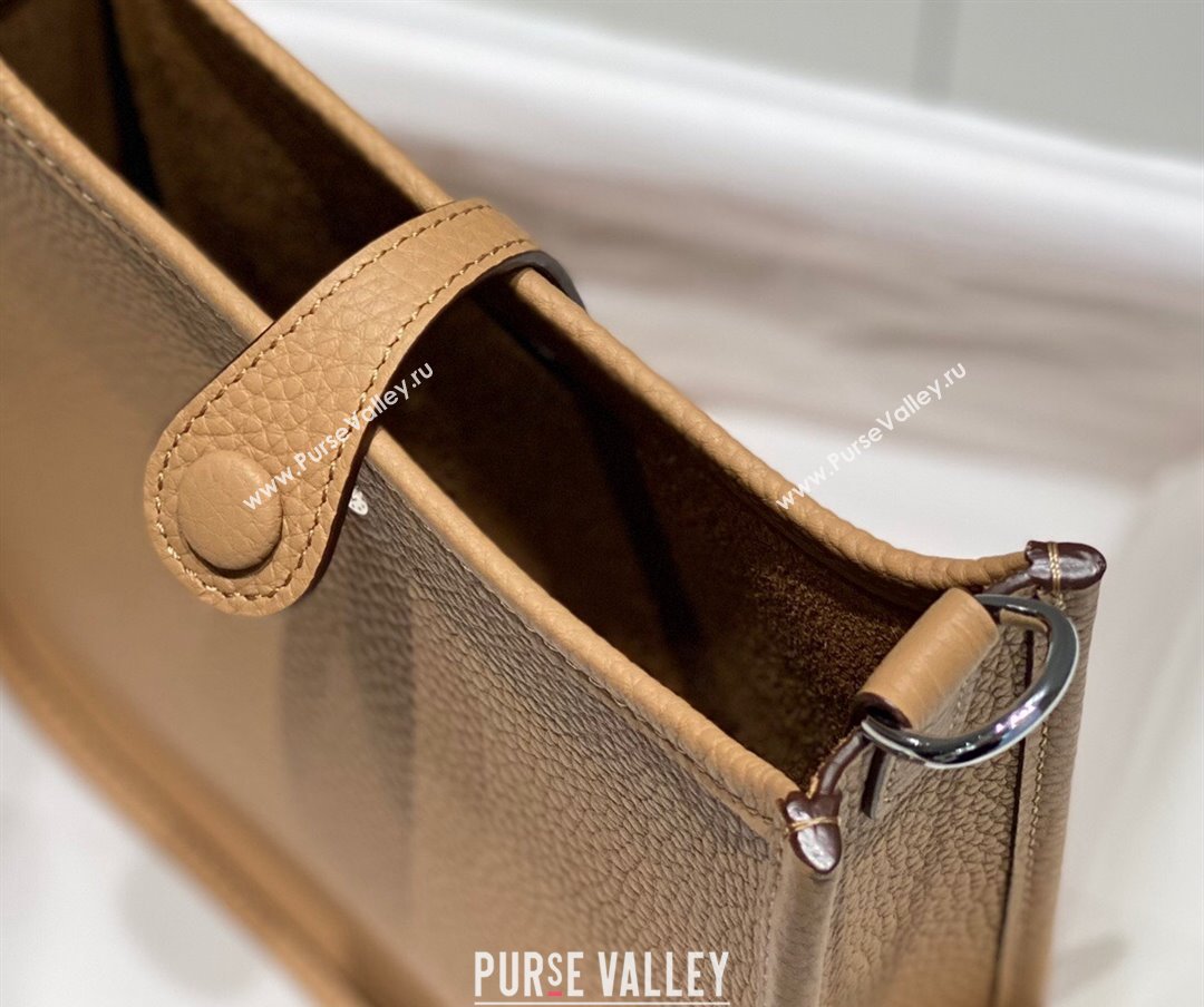 Hermes Evelyne Mini Bag 18cm in Togo Calfskin Milky Tea 2025 0118 (FL-250118031)