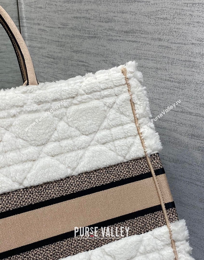 Dior Large Book Tote Bag in Ice White Cannage Shearling 2023 (XXG-230908049)