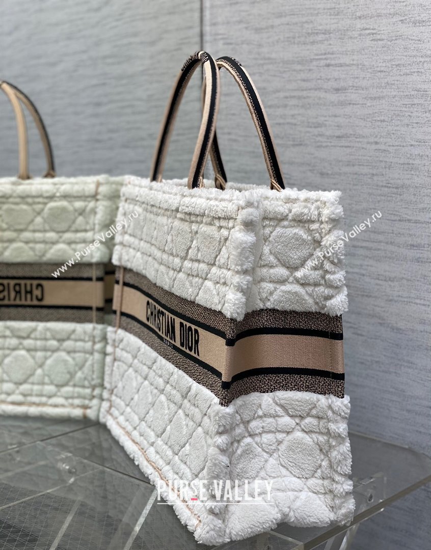 Dior Large Book Tote Bag in Ice White Cannage Shearling 2023 (XXG-230908049)