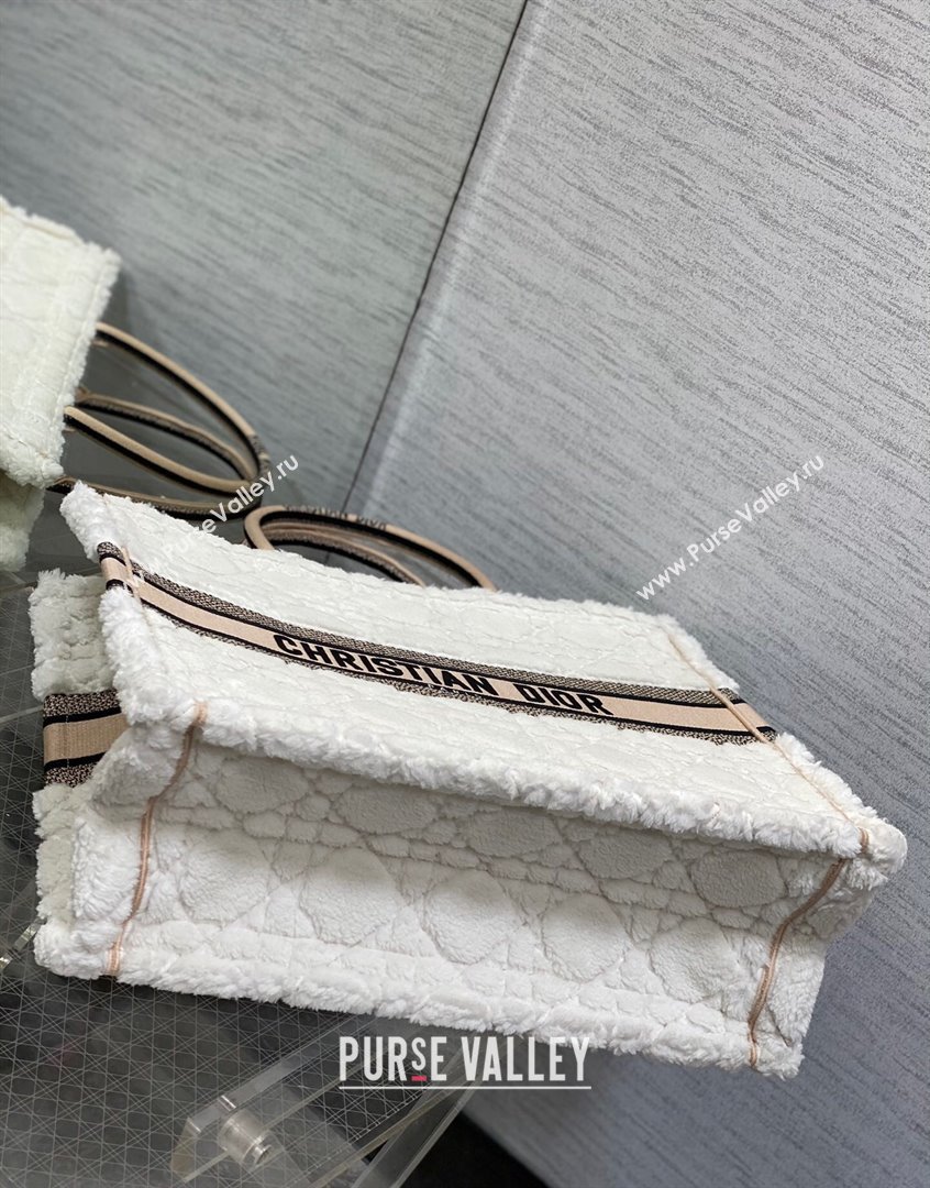 Dior Large Book Tote Bag in Ice White Cannage Shearling 2023 (XXG-230908049)