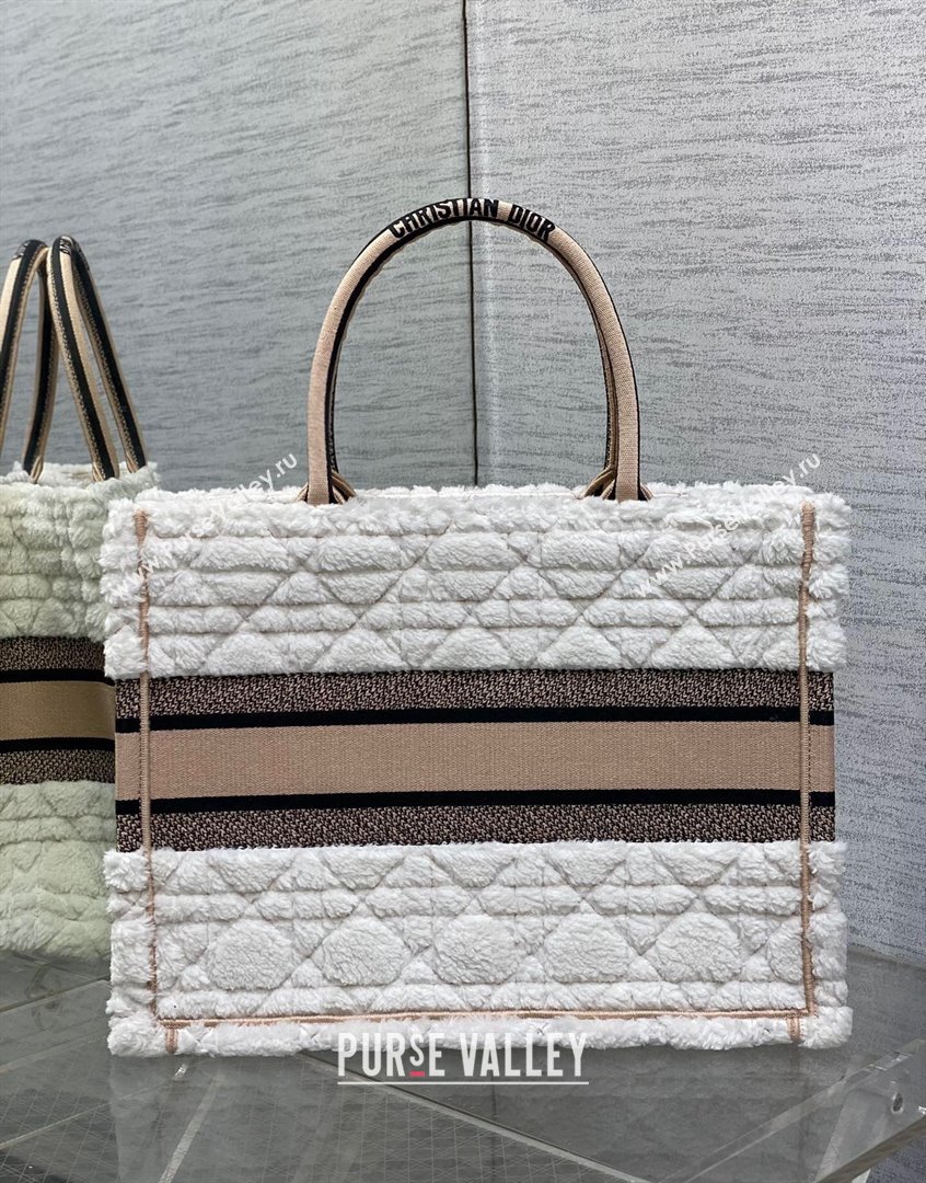 Dior Medium Book Tote Bag in Ice White Cannage Shearling 2023 (XXG-230908050)