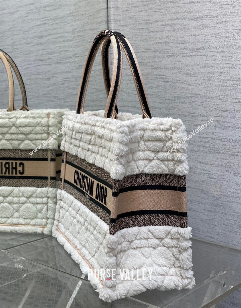 Dior Medium Book Tote Bag in Ice White Cannage Shearling 2023 (XXG-230908050)