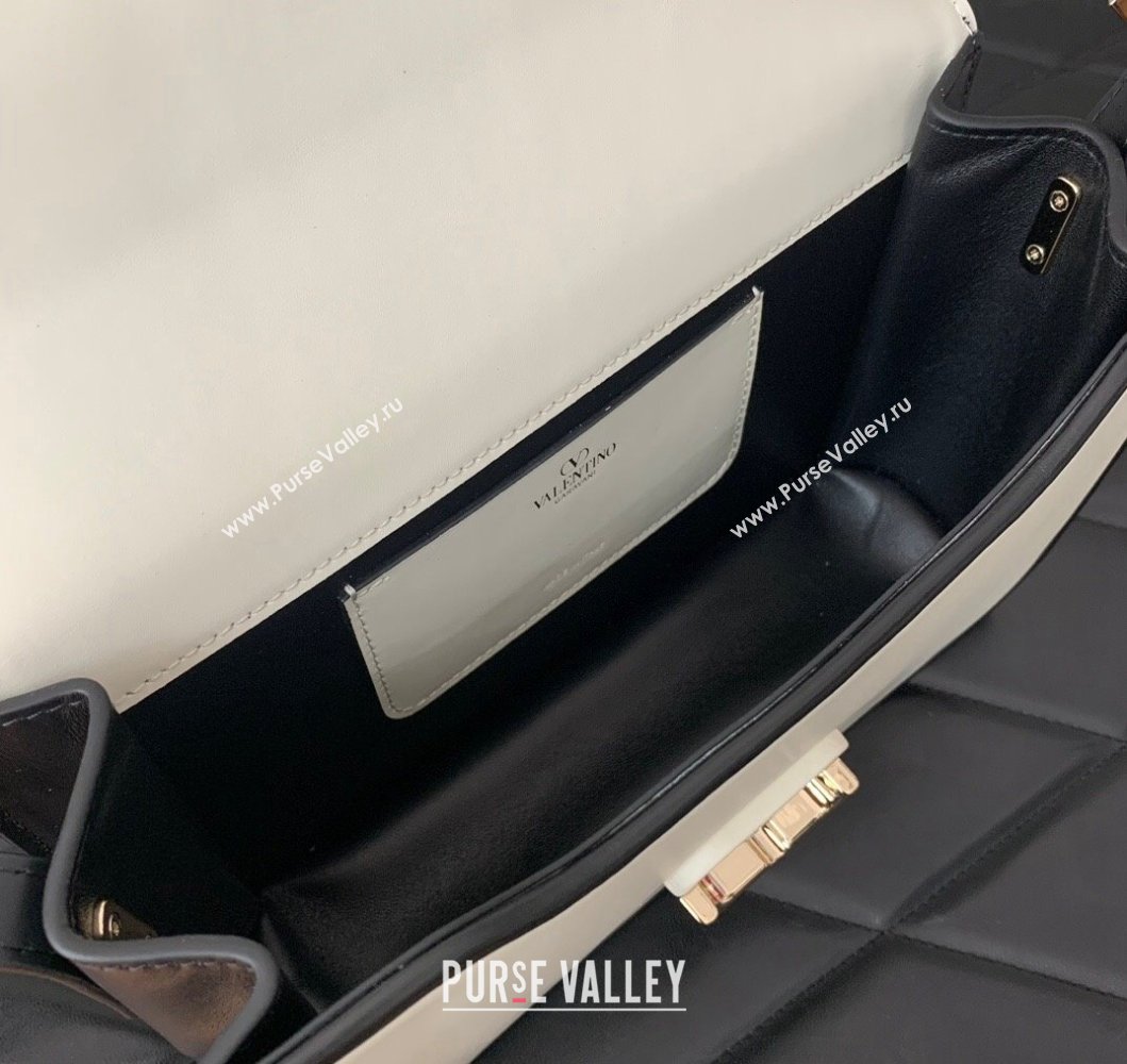 Valentino Shoulder Letter Bag in Smooth Calfskin with VLogo Signature White1/Black 2023 5080L (LN-230908072)