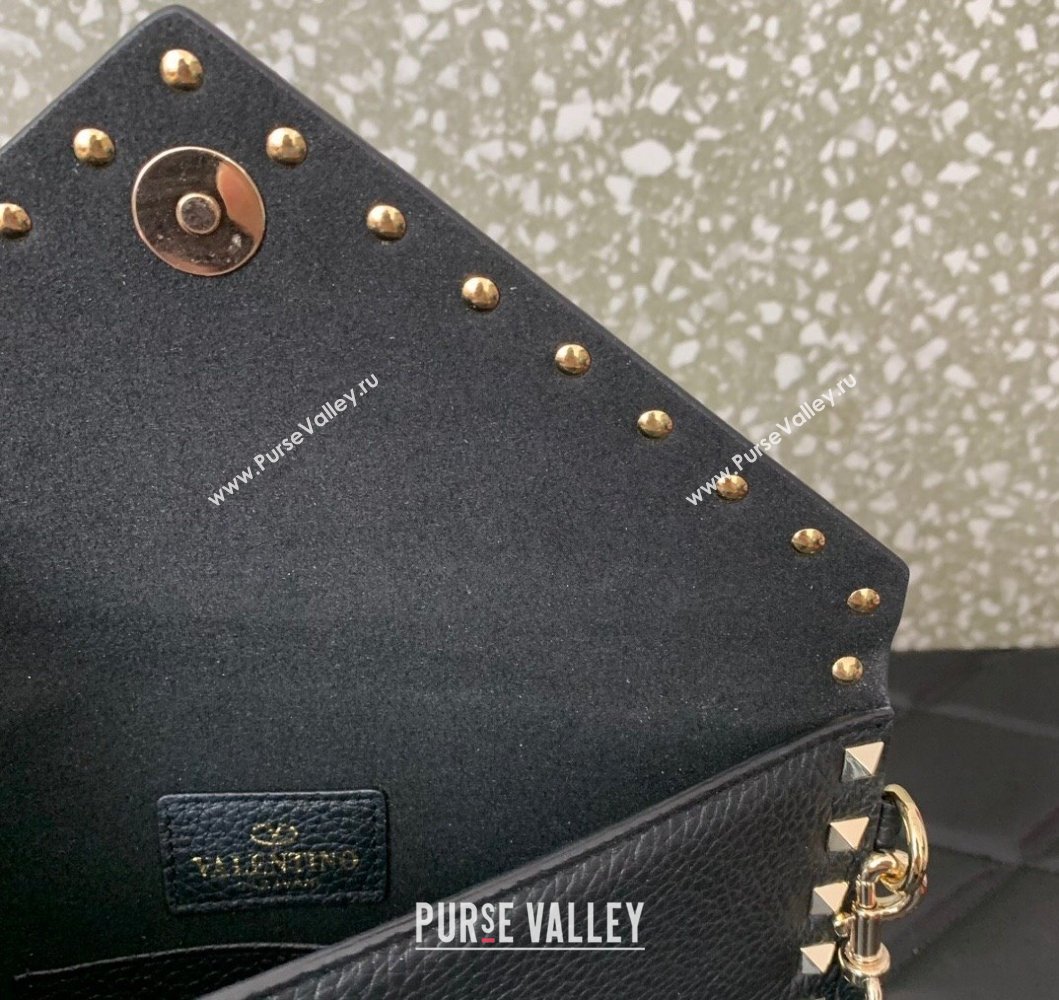 Valentino Rockstud Grainy Calfskin pouch Black 2023 053 (LN-230908082)