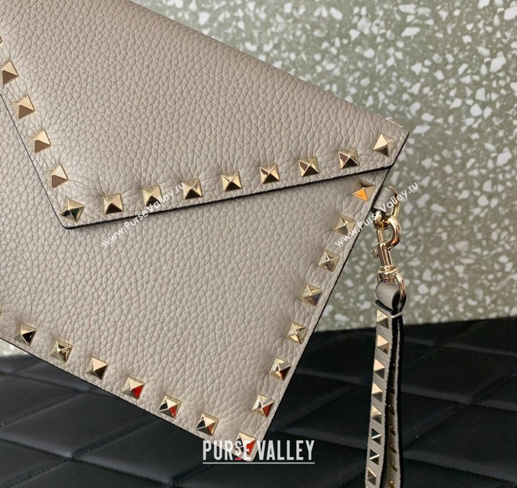 Valentino Rockstud Grainy Calfskin pouch Grey 2023 053 (LN-230908084)