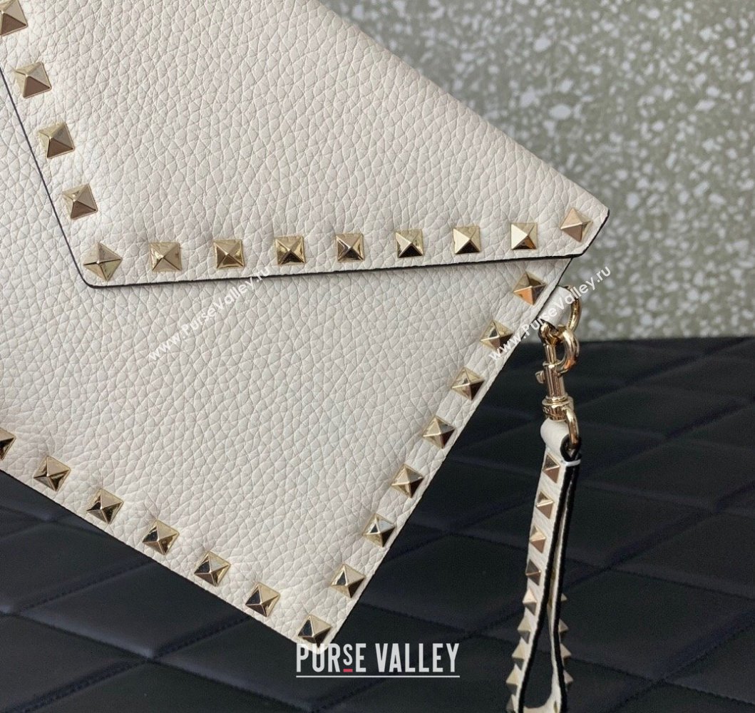 Valentino Rockstud Grainy Calfskin pouch White 2023 053 (LN-230908085)