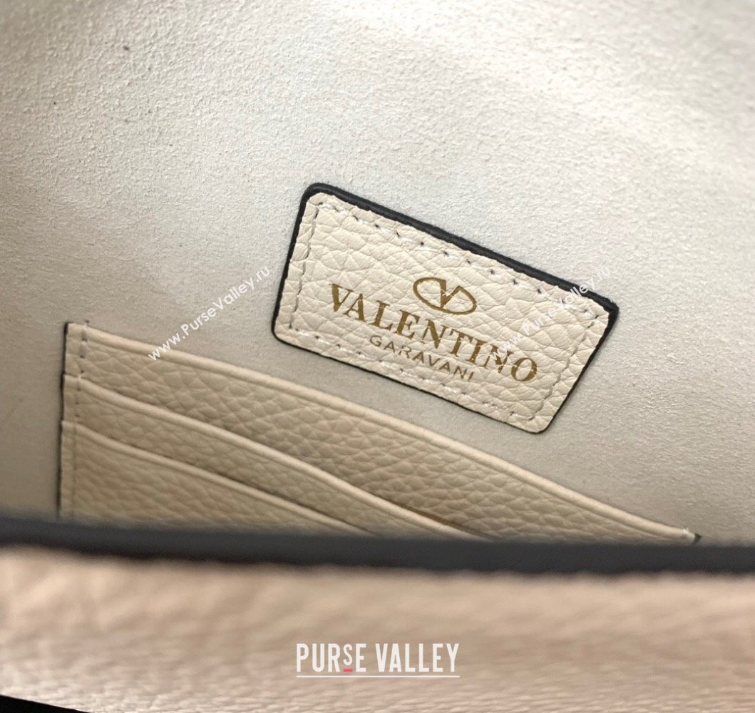 Valentino Rockstud Grainy Calfskin pouch White 2023 053 (LN-230908085)