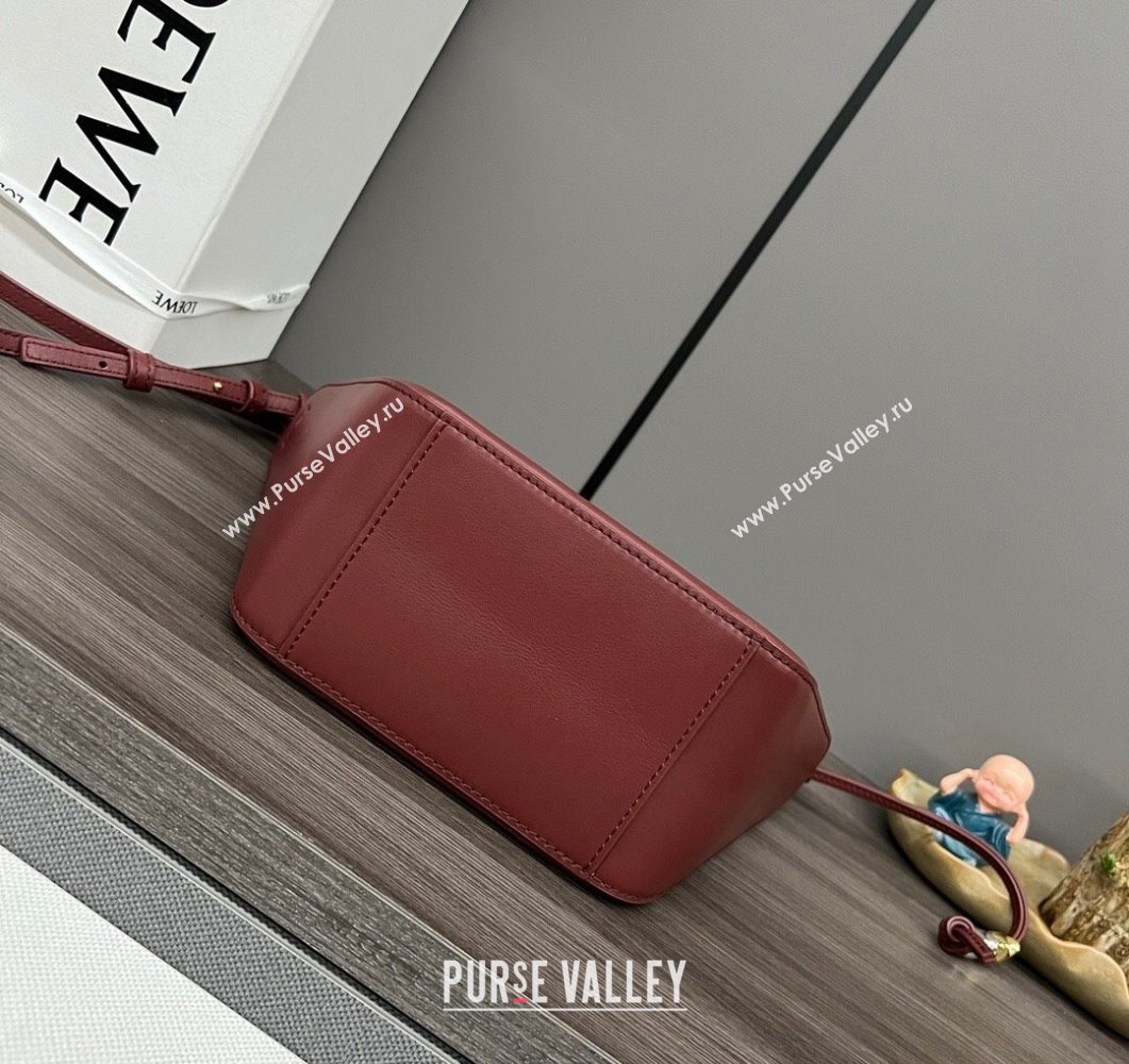 Loewe Mini Hammock Hobo bag in Classic Calfskin Burgundy 2023 262315 (Ys-230908093)