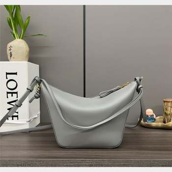 Loewe Mini Hammock Hobo bag in Classic Calfskin Light Grey 2023 262315 (Ys-230908094)