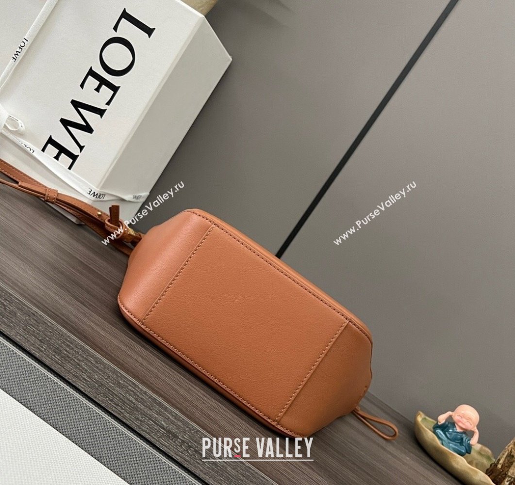 Loewe Mini Hammock Hobo bag in Classic Calfskin Brown 2023 262315 (Ys-230908096)