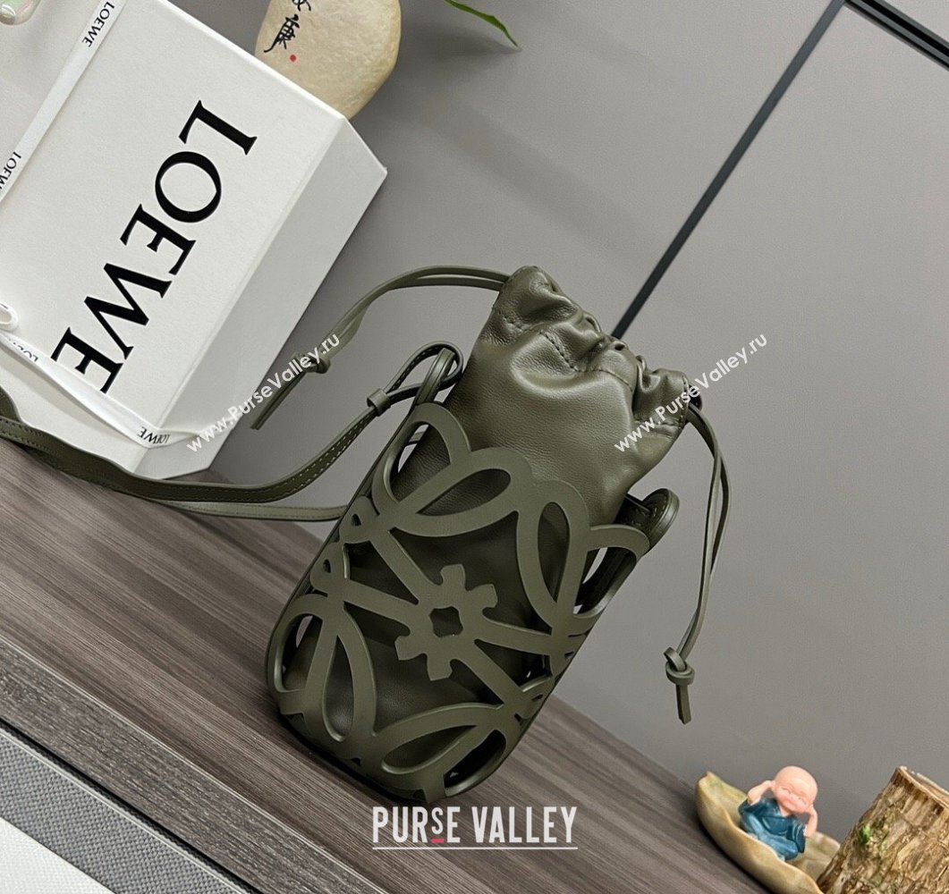 Loewe Anagram cut-out pocket Mini Bag in classic calfskin and nappa Tea Dust Glaze Green 2023 652211 (Ys-230908097)