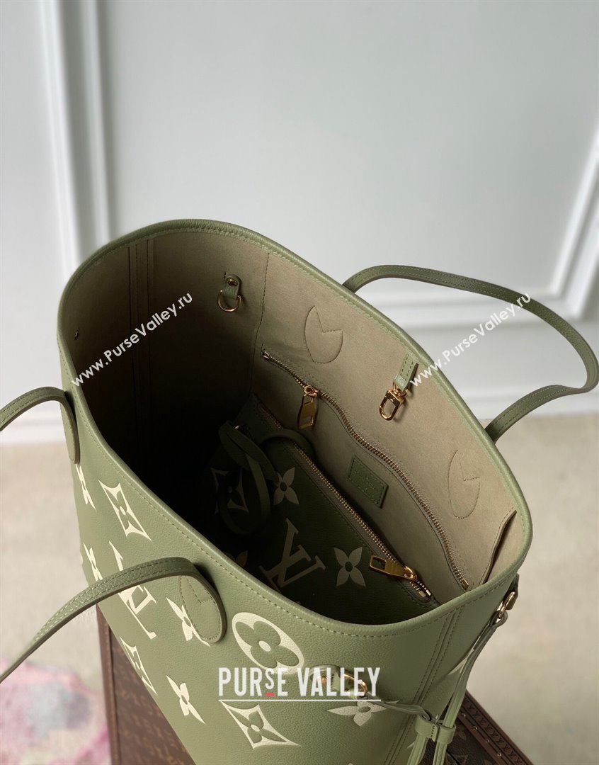 Louis Vuitton Neverfull MM Tote Bag in Oversized Monogram Leather M46649 Green 2023 (KI-230907047)