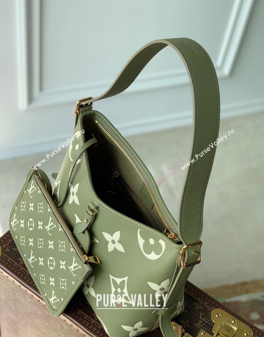 Louis Vuitton Carryall PM Hobo Bag in Oversized Monogram Leather M46672 Green 2023 (KI-230907048)