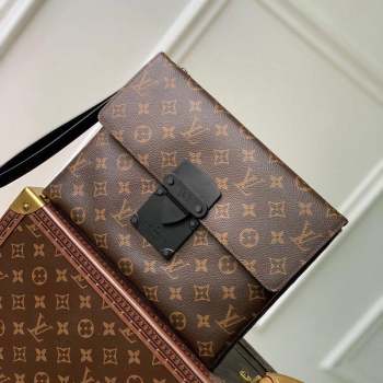 Louis Vuitton Pochette S-Lock Pouch M82598 in Monogram Canvas 2023 (KI-230907071)