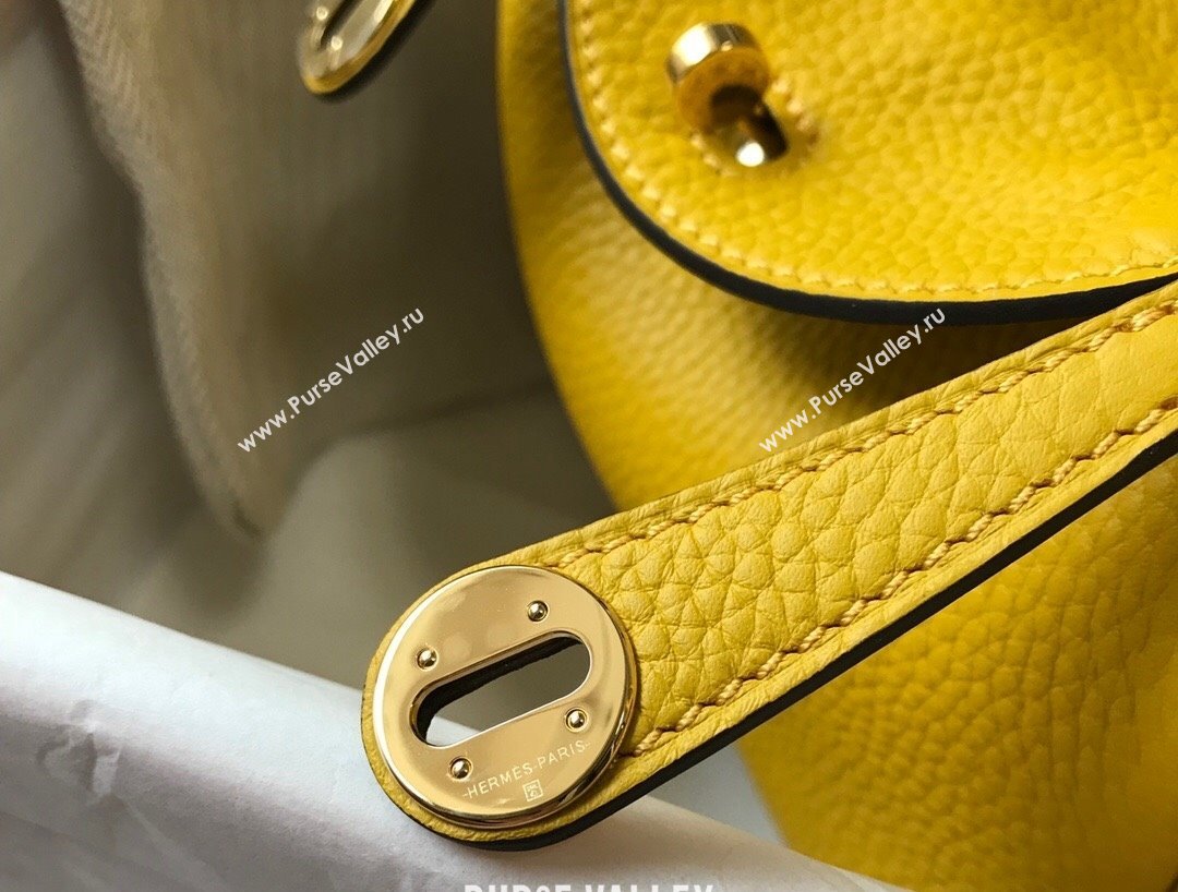 Hermes Lindy Mini Bag 19cm in Grainy Calfskin Amber Yellow 2023 (FL-230908015)