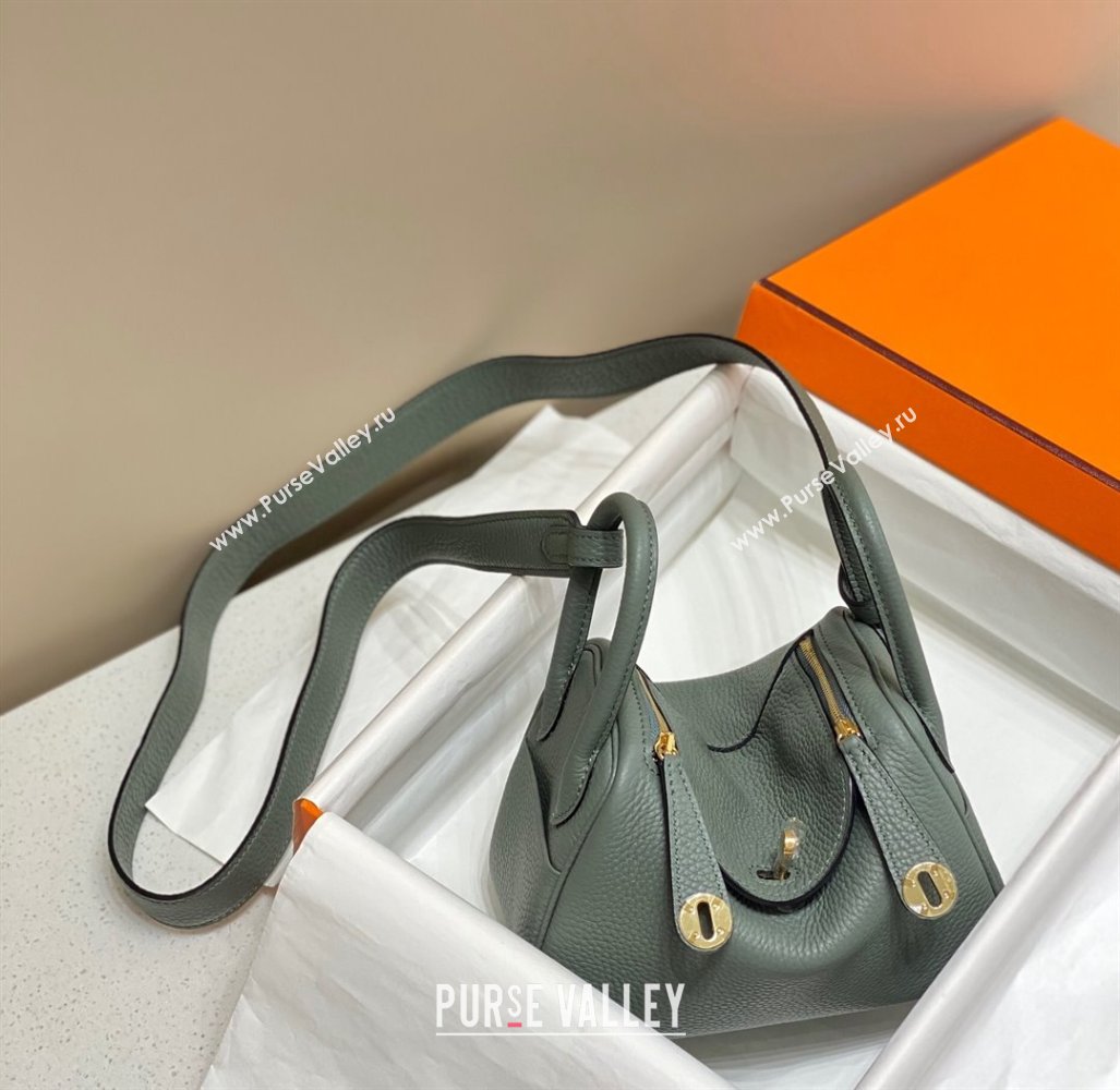 Hermes Lindy Mini Bag 19cm in Grainy Calfskin Almond Green 2023 (FL-230908017)