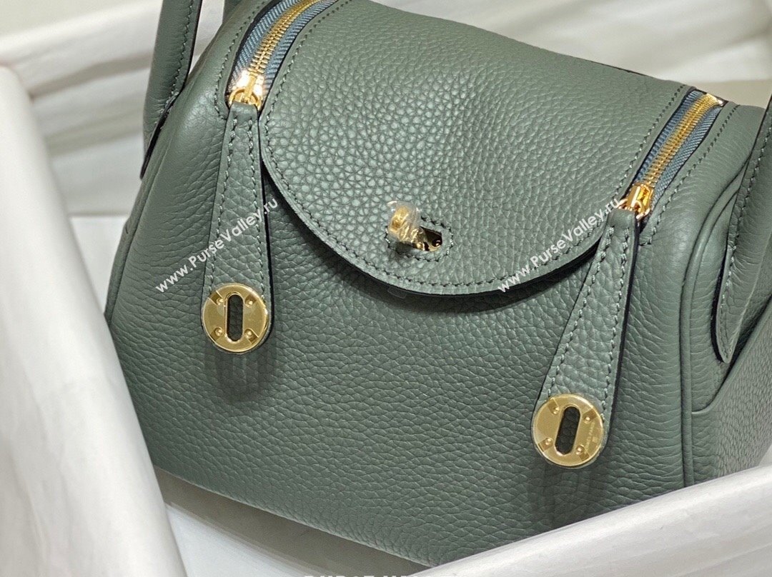 Hermes Lindy Mini Bag 19cm in Grainy Calfskin Almond Green 2023 (FL-230908017)