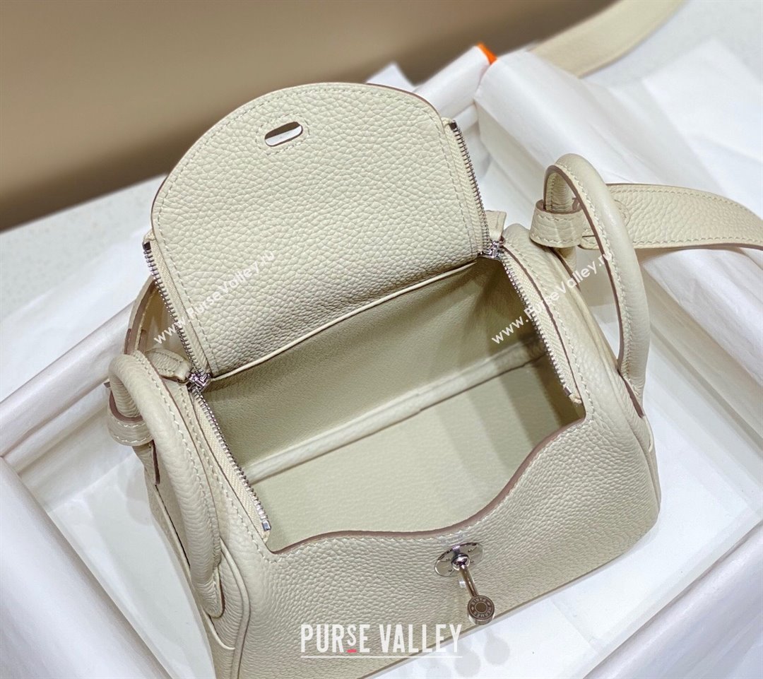 Hermes Lindy Mini Bag 19cm in Grainy Calfskin Milk Shake White/Silver 2023 (FL-230908023)