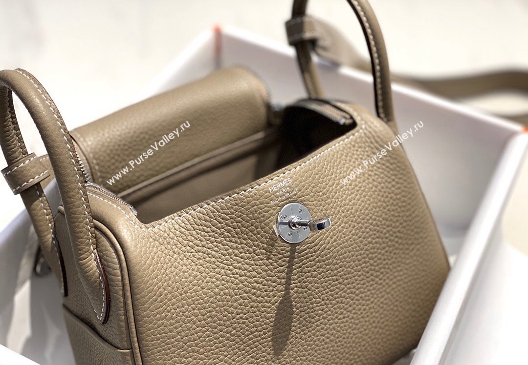 Hermes Lindy Mini Bag 19cm in Grainy Calfskin Dove Grey/Silver 2023 (FL-230908028)