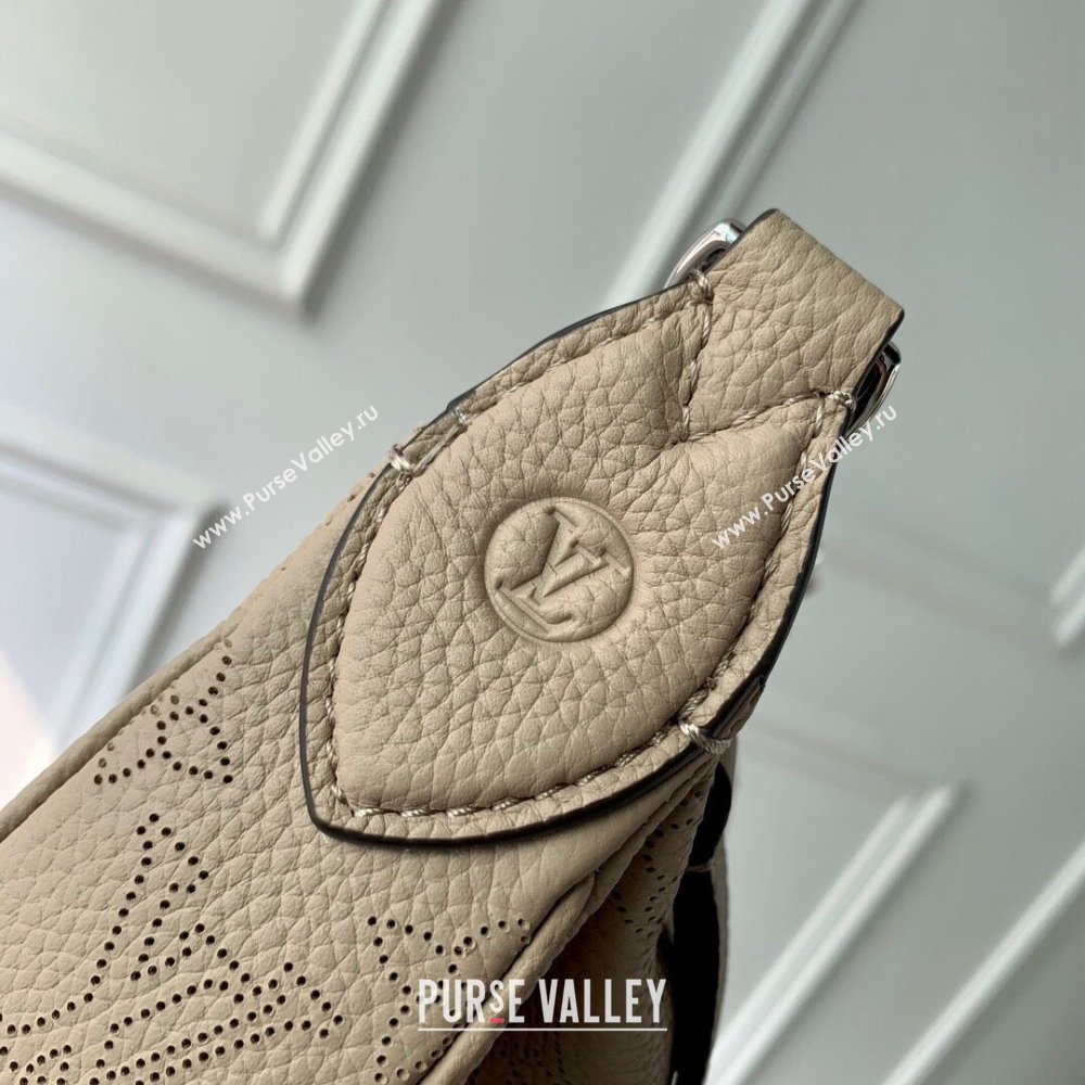 Louis Vuitton Baia MM Hobo Bag in Perforated Mahina Calfskin M22822 Beige 2025 (KI-250121006)