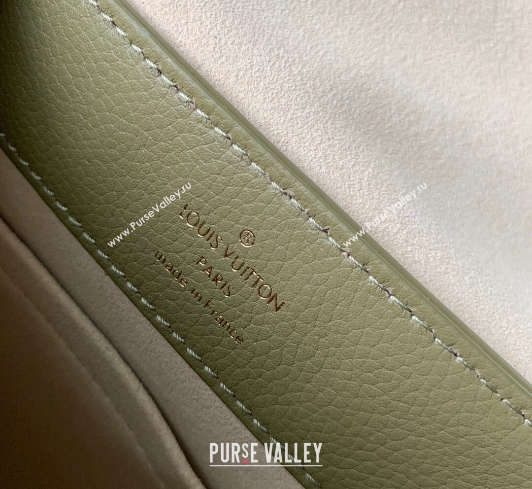 Louis Vuitton LockMe Ever Mini bag in Grained Leather M23075 Green White 2023 (KI-231020104)