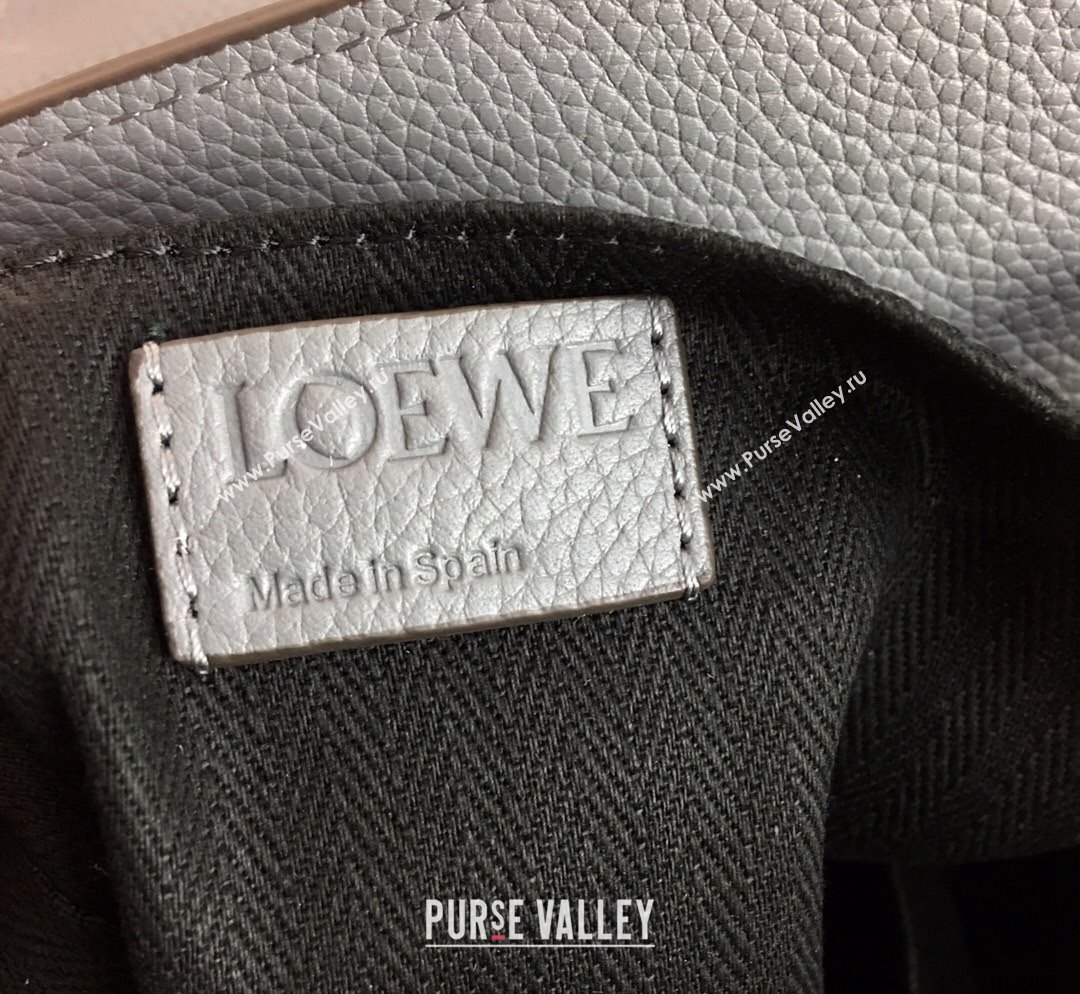 Loewe Puzzle Backpack Bag in Grained Calfskin Grey 2023 10288 (Ys-231023062)