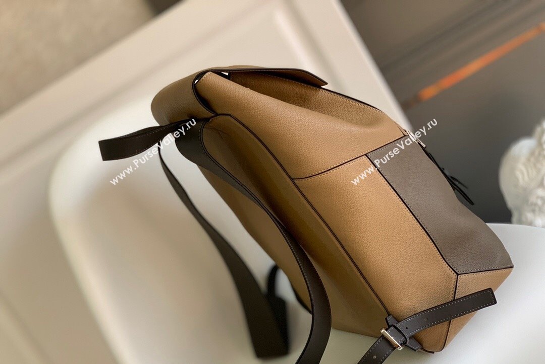 Loewe Puzzle Backpack Bag in Grained Calfskin Brown 2023 10288 (Ys-231023060)